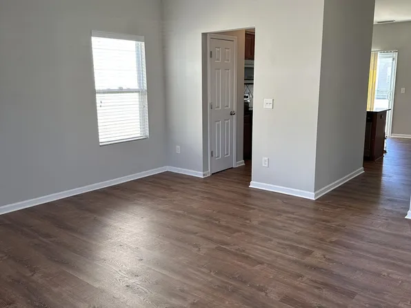 4707 Johnston Oehler Rd, Charlotte, NC 28269