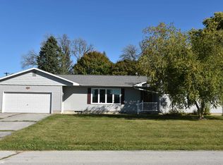 222 W Chestnut, Hubbard, IA 50122