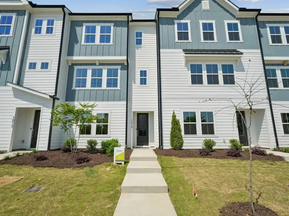 1063 Zelkova Ln, Chapel Hill, NC 27517