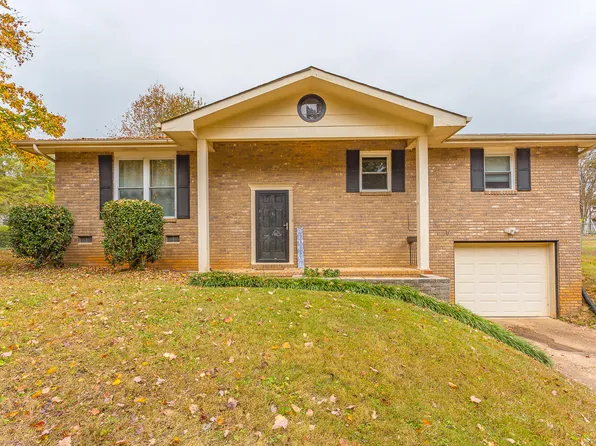 8921 Wooten Rd, Chattanooga, TN 37416