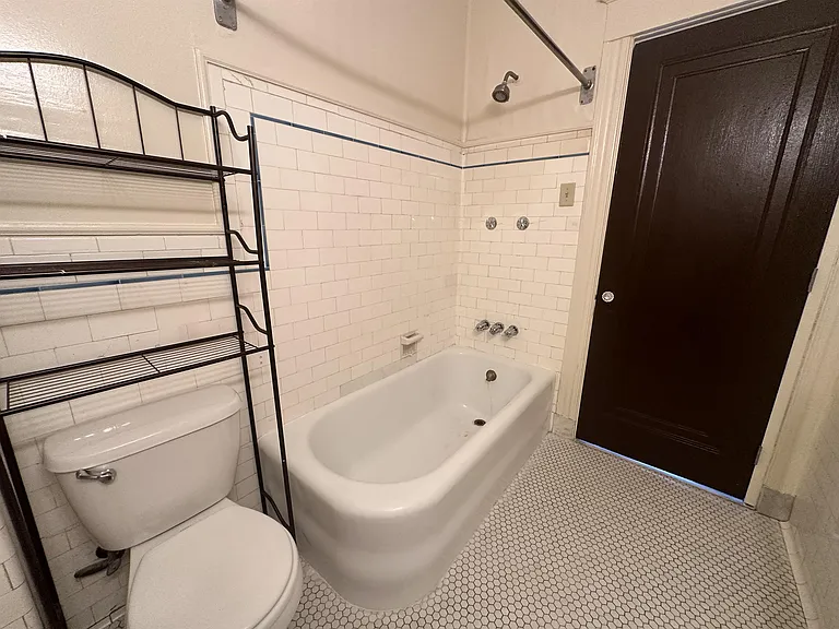 602 Union St — Photo 4