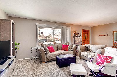 5th image of 1502 Hollyhock Dr