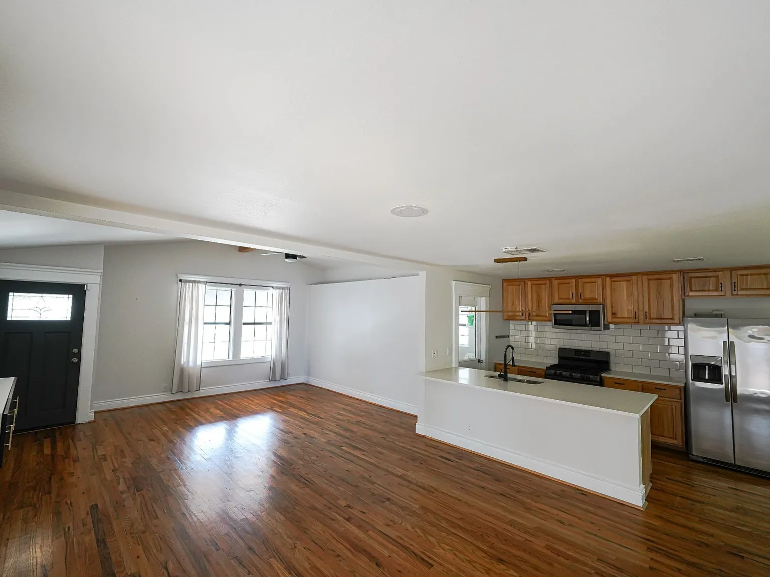 2 bed, 1500 sqft, $3,495 — Photo 2