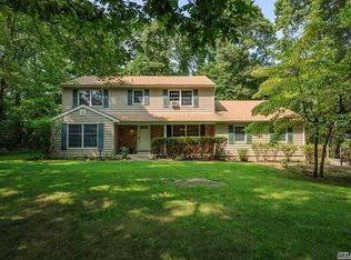 50 Thompson Hay Path, Setauket, NY 11733
