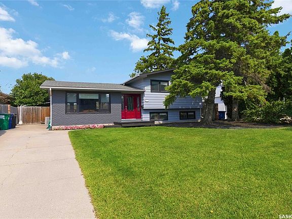 2nd image of 122 Assiniboine DRIVE