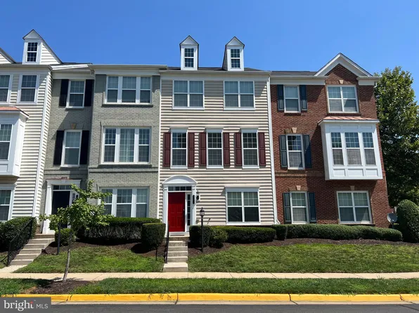 2190 Oberlin Dr, Woodbridge, VA 22191