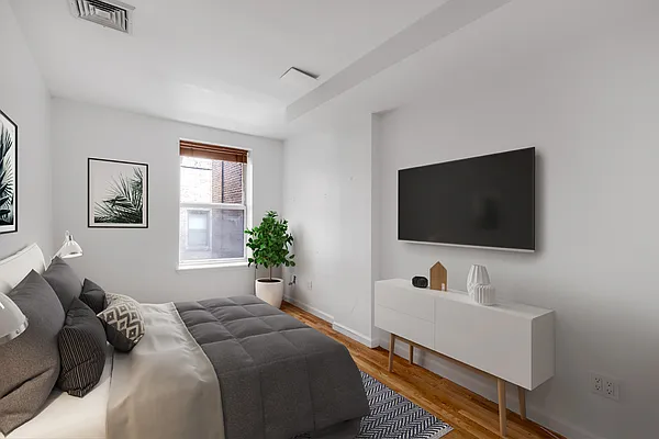 Rented by Compass | media 7