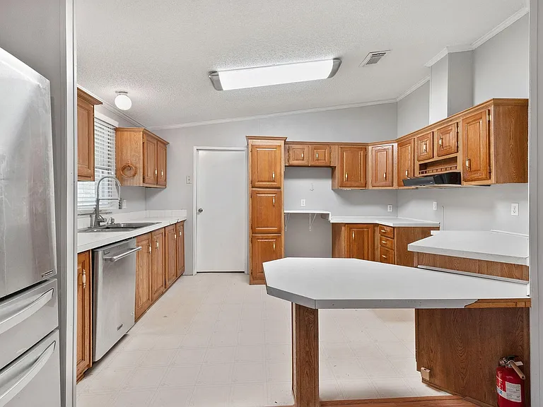 5410 Carriage Trails Dr — Photo 12