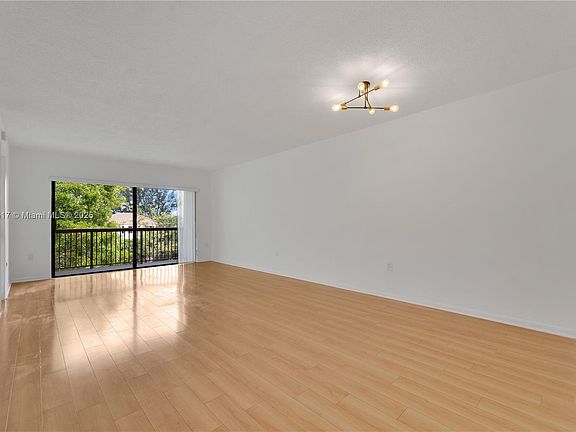 5th image of 10227 NW 9th Street Cir #3-304