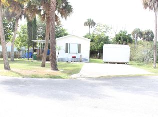 3929 W Ridgewood Dr, Cocoa, FL 32926