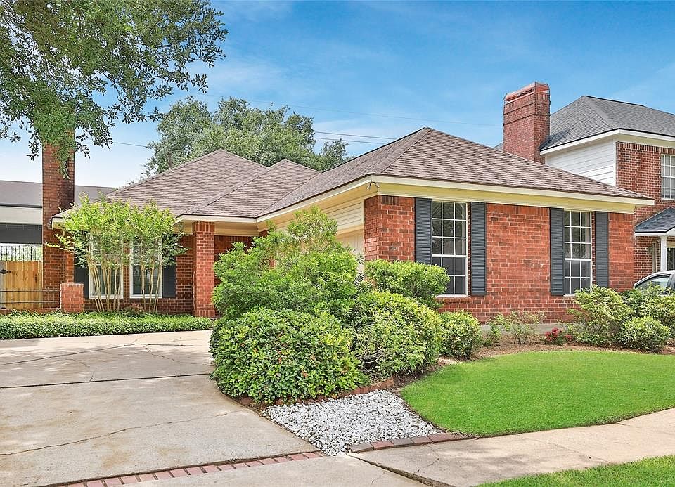 1st image of 14903 Willow Hearth Dr
