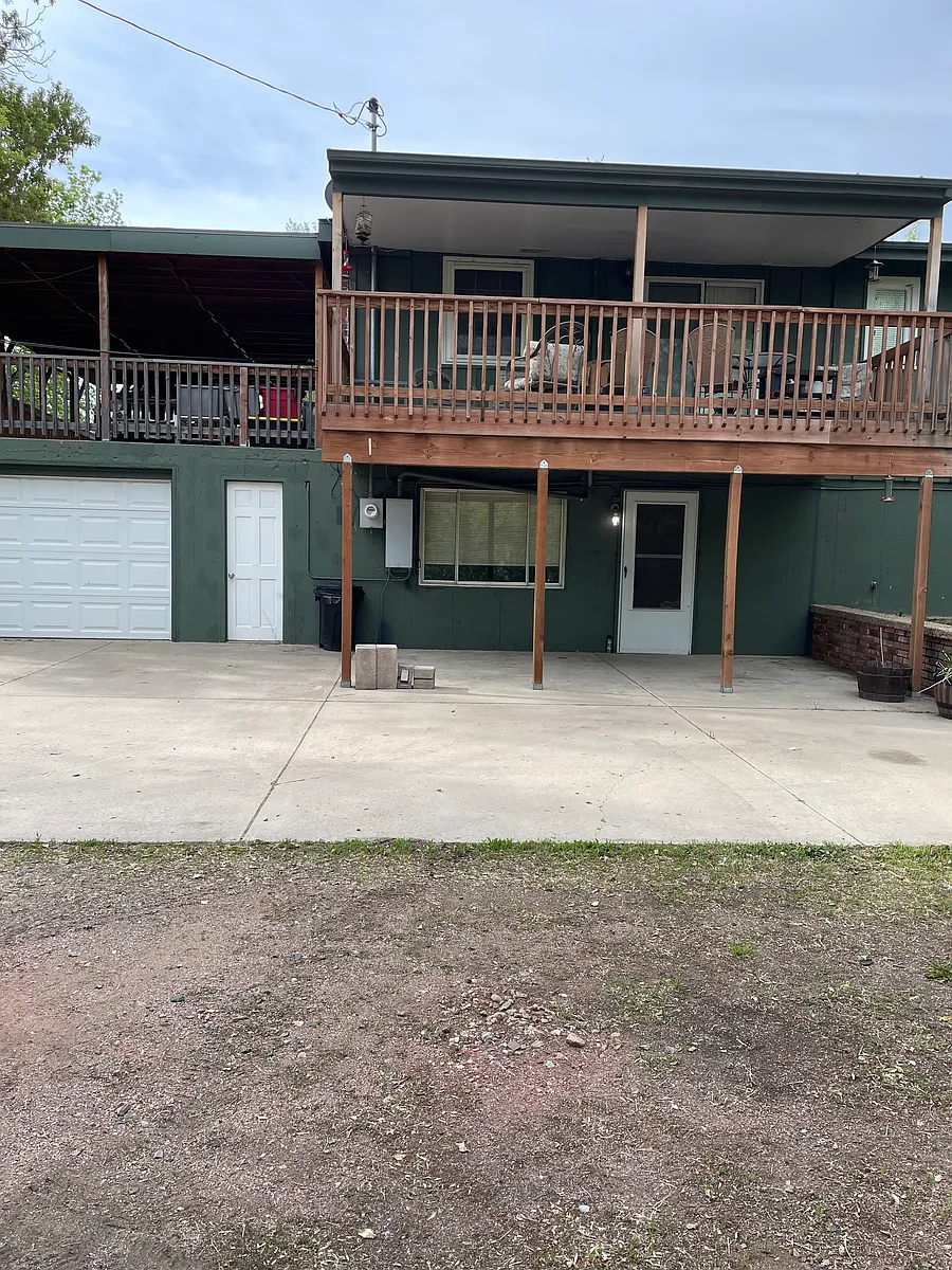 Building Photo - 12305 Viewpoint Dr #B