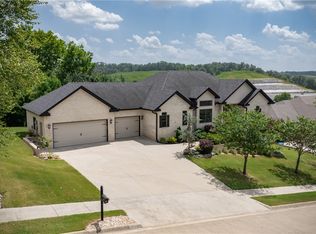 3502 Creekstone Cv, Bentonville, AR 72712