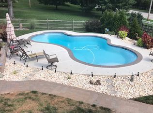 1744 Bantry Dr, Dresher, PA 19025