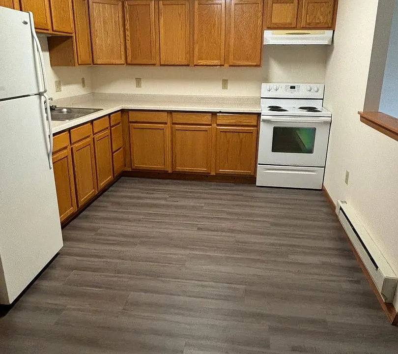 202 N Brookwood Dr #202