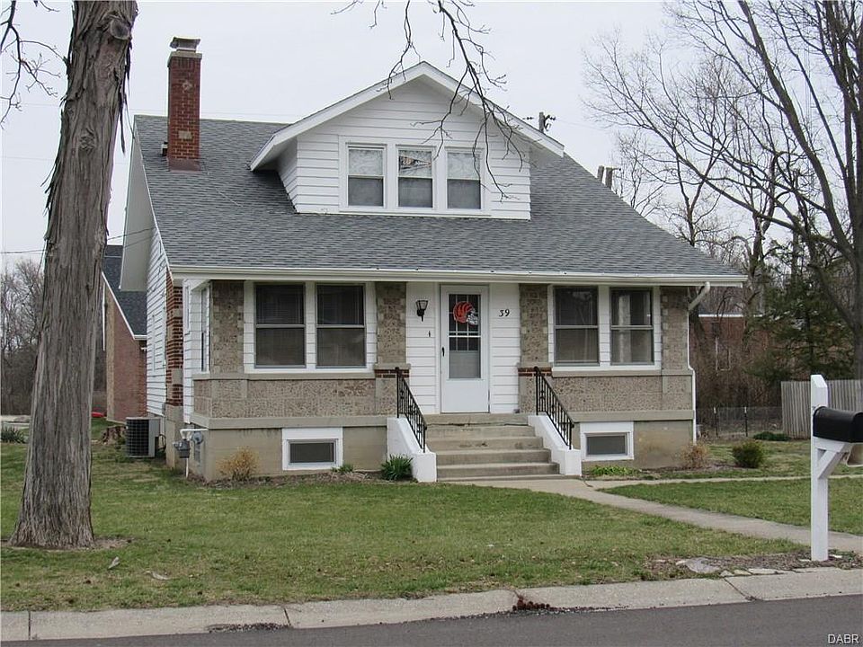 1st image of 39 Vinway Ct