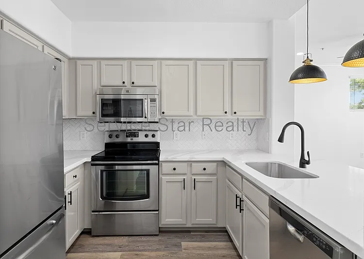 20100 N 78th Pl #2114 — Photo 5