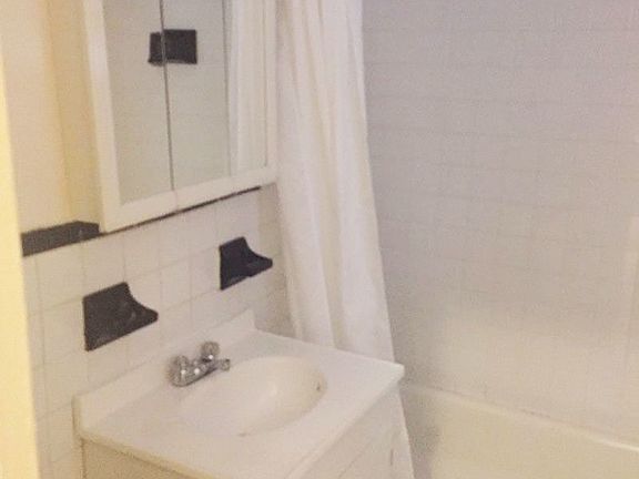 5th image of 41-30 43rd St #3A