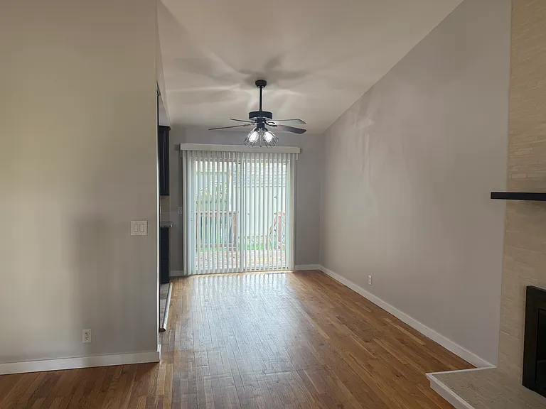 14005 Jennifer Rd — Photo 2