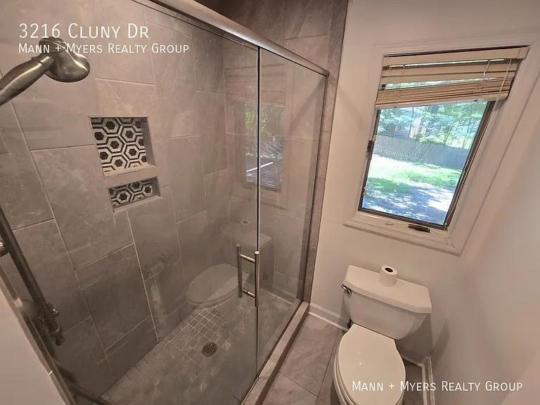 3216 Cluny Dr — Photo 37