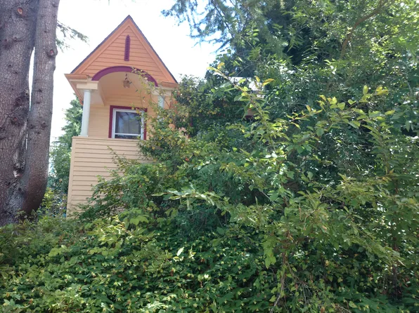 2910 Queen Anne Ave N, Seattle, WA 98109
