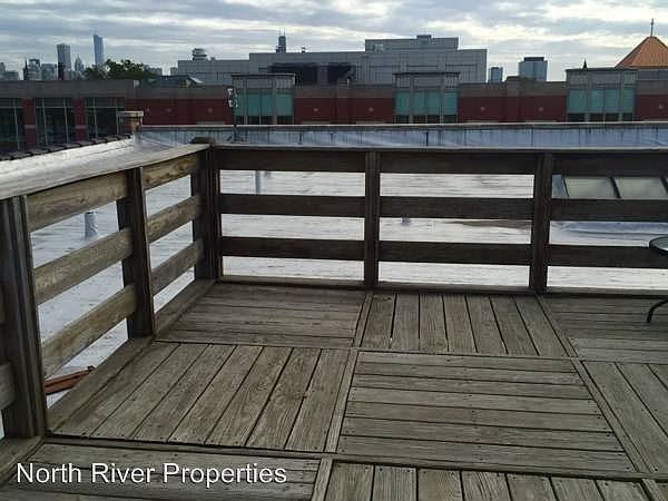 2nd image of 748 W Webster Ave APT 312