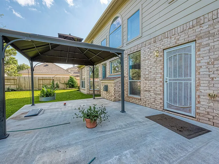25907 Pebble Terrane Ln — Photo 39