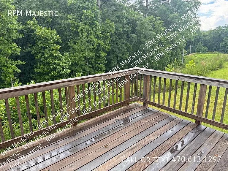 925 Lakehaven Ln — Photo 16