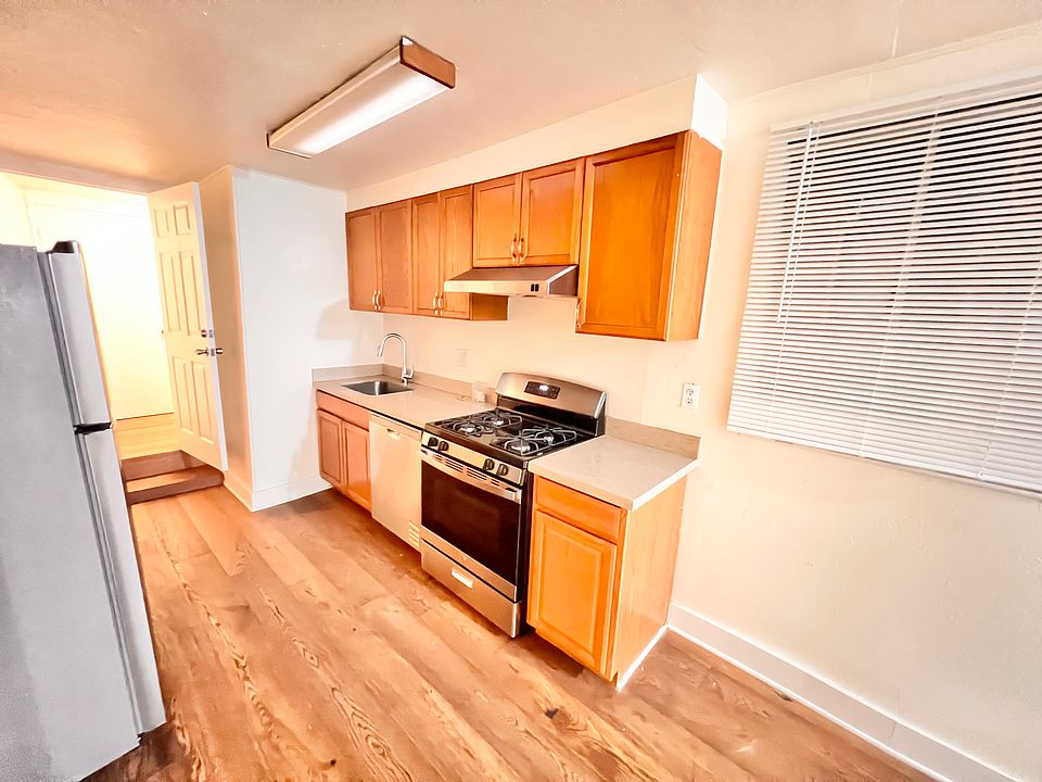 1st image of 1233A 6th Ave