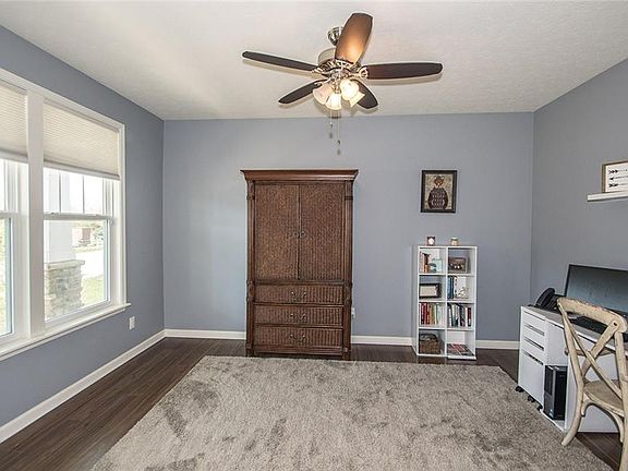 3rd image of 6036 Chestnut Eagle Dr