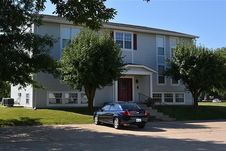 1st image of 3303 Fosterburg Rd
