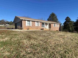 1590 Finchum Rd, Newport, TN 37821