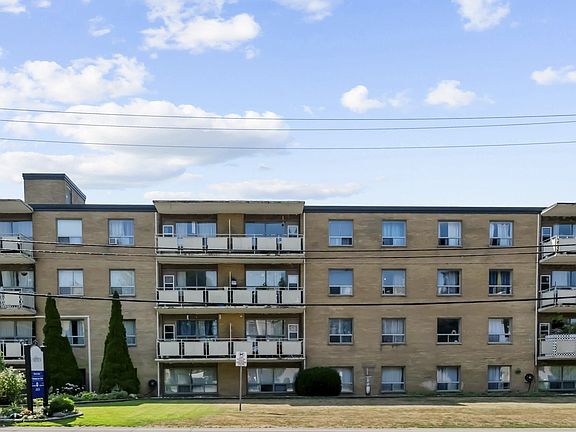 3rd image of 25 Mountain Ave N #1513802