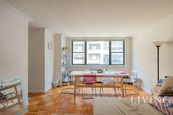 Rented by NY Living Solutions | media 9