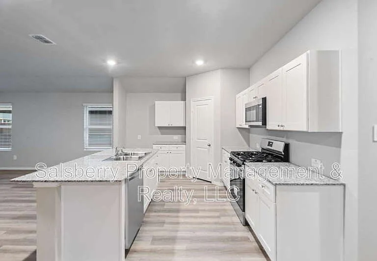 316 Smith Rd — Photo 5