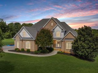 742 Camellia Pl, Moneta, VA 24121