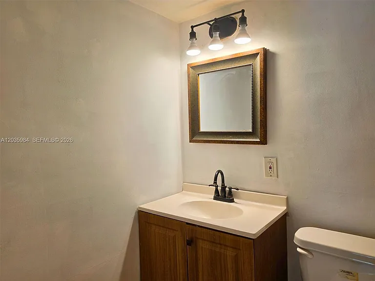 5981 Washington St #210 — Photo 36