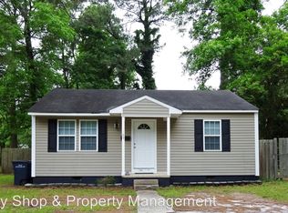 109 Robin Rd, Jacksonville, NC 28540