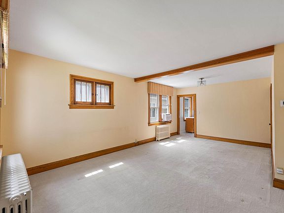 4th image of 4612 Bloomington Ave