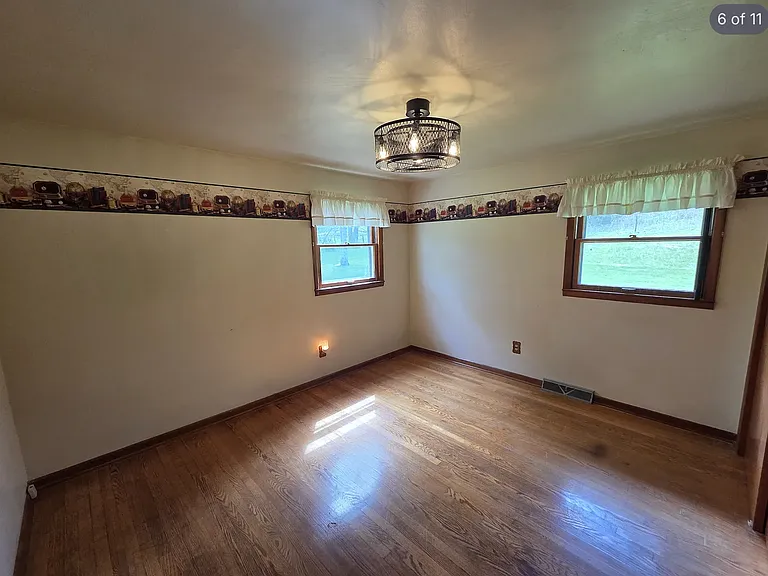 219 Sunset Dr — Photo 5