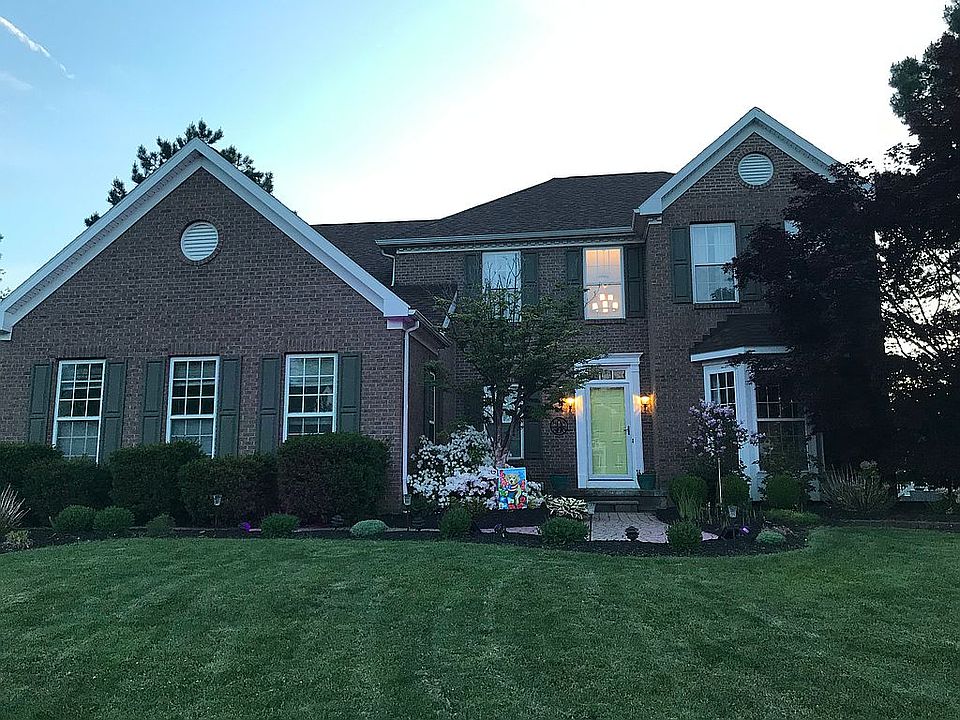 1st image of 637 Yardley Ct