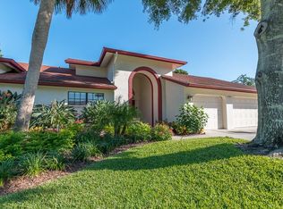 2706 Meadow Wood Dr, Clearwater, FL 33761