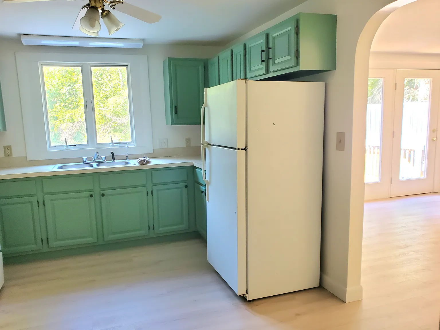131 Buck St — Photo 2