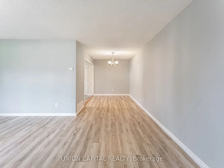 443 Brest Ct — Photo 3