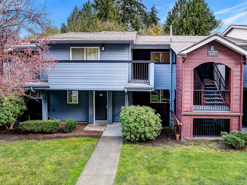 15917 Waynita Way NE #E301