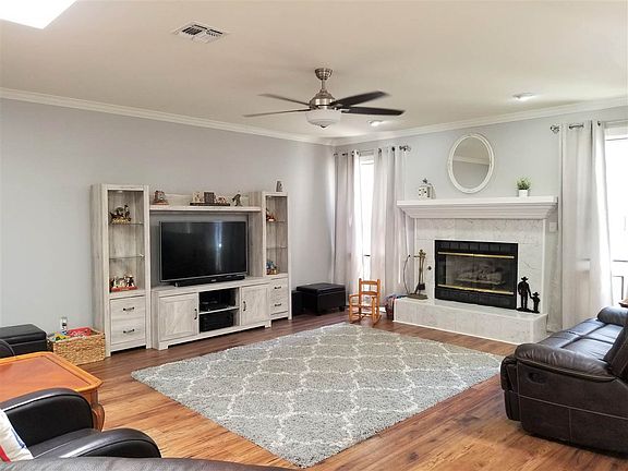 2nd image of 2716 N Pennsylvania Ave APT 41