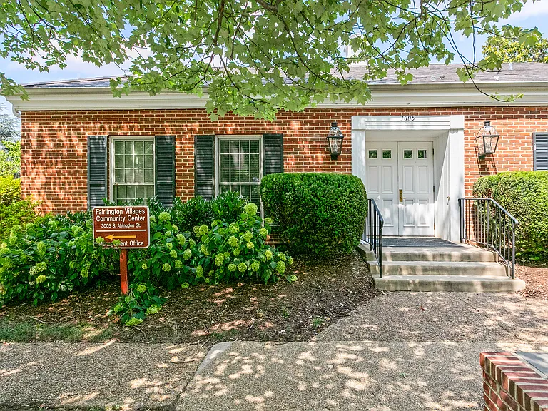 2820 S Abingdon St #C1 — Photo 41