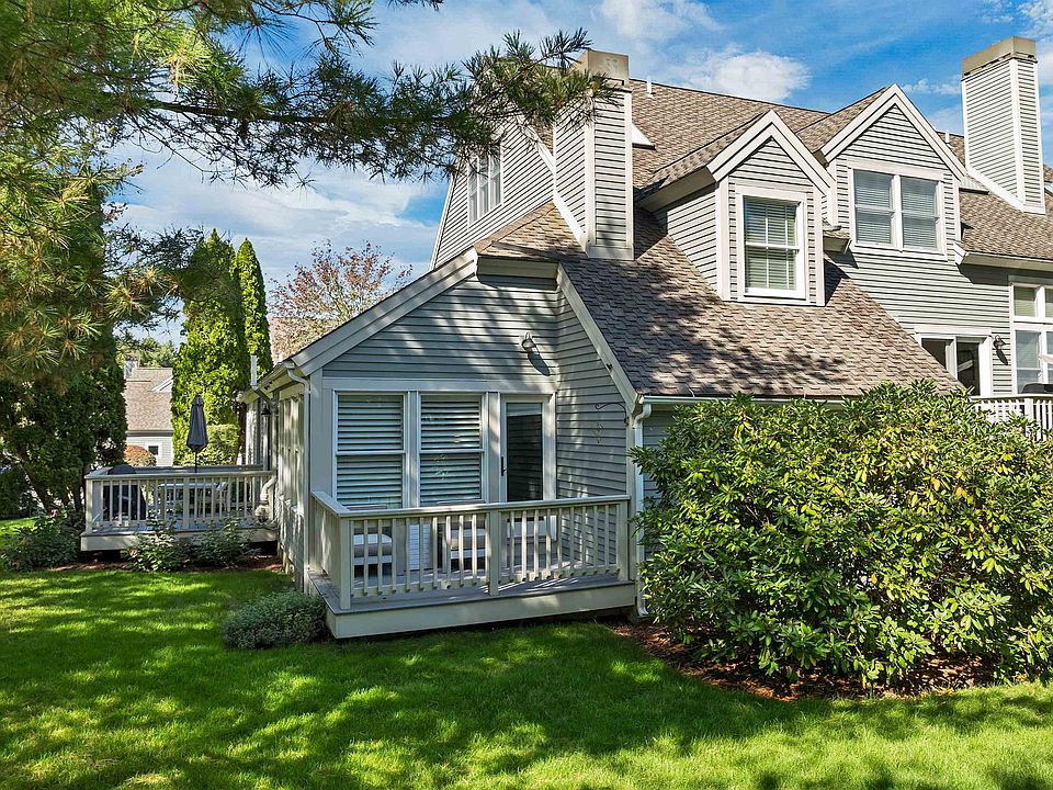 84 Hawthorne Village Road, Nashua, NH 03062 | Zillow