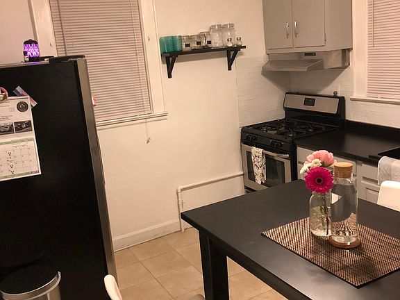 5th image of 22 Mount Pleasant Ave APT 1