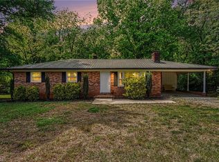 371 Sharon School Rd, Statesville, NC 28677